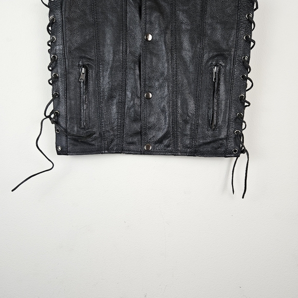 Milwaukee Leather Black Leather Biker Style Vest Snap Front Size 26 - Picture 2 of 6